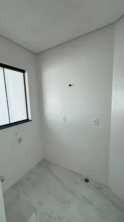 Imagem Geminado com 3 dormitórios sendo 1 suíte e 2 vagas de garagem Boa Vista | Joinville/SC