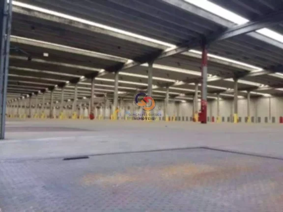 Imagem GALPÃO NO TAMBORÉ 64.000m2 - COM 55 DOCAS
