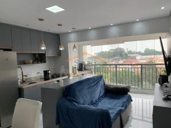 Imagem Apartamento de 45 m², com 2 dormitórios, varanda integrada com vista livre. Possui móveis planeja...