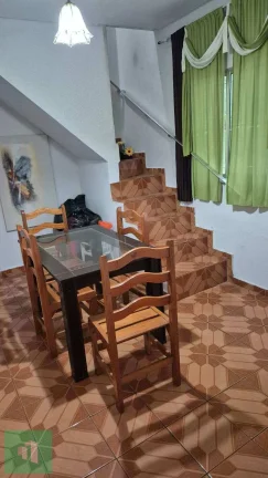 Imagem Sobrado para alugar em Diadema, Taboão, com 4 quartos