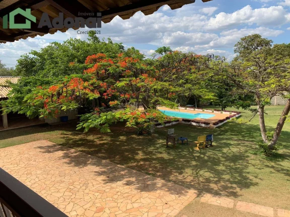 Imagem CHÁCARA COM CASA DE MADEIRA EM JUNDIAÍ, ACEITA APTO MENOR VALOR, CARROS