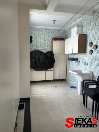 Imagem Espetacular Casa para Locação em São Paulo-SP, Bairro São Lucas! 5 quartos, 3 suítes, 2 salas, 5 banheiros, 4 vagas, 350 m²!