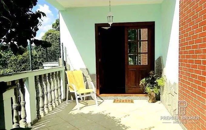 Imagem Casa à venda, 460 m² por R$ 1.500.000,00 - Golfe - Teresópolis/RJ