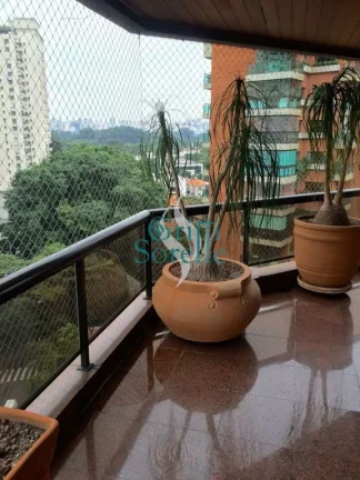 Imagem Cobertura Duplex à Venda em Moema - São Paulo/SP.