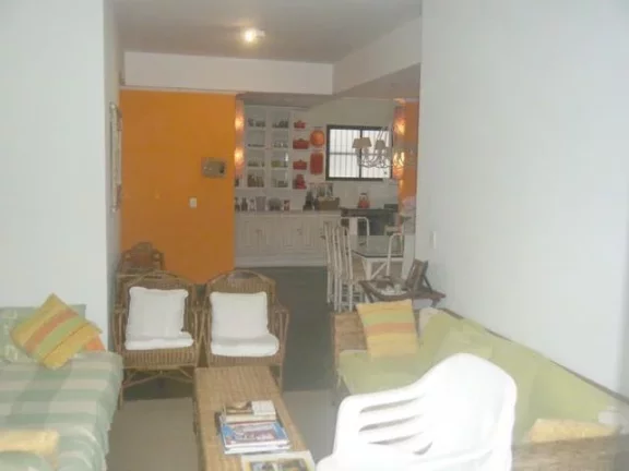 Imagem Praia de Pitangueiras, Lazer Total, 150 Metros Úteis, 100 m do Mar, Alto Padrão, 2 Garagens.