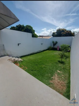 Imagem Casa Duplex com 2 Suítes à Venda no Bairro Praia de Santa Mônica