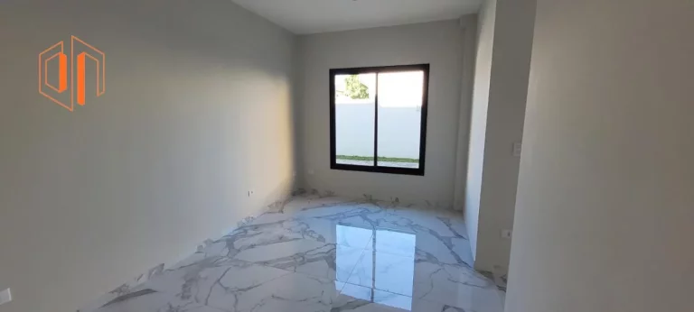 Imagem Sobrado para Venda em Curitiba, Cajuru, 3 dormitórios, 1 suíte, 3 banheiros, 1 vaga