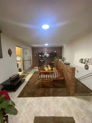 Imagem Vendo esta excelente casa.
Nova Friburgo:
Bairro: Cônego.
Valor: 690 mil.
Tel: 22 99906 5599.

• ...