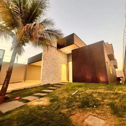 Casa 3 Quartos Sendo 2 Suites Sozinha No Lote Em Senador Canedo