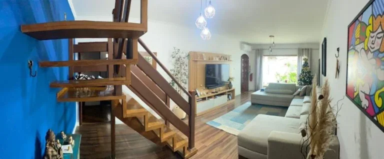 Imagem Sobrado para Venda por R$1.050.000,00 com 300m², 5 dormitórios, 1 suite e 3 vagas - Jardim helena , São paulo / SP - Cód. 12704