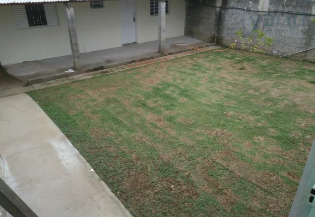 Imagem Imperdível oportunidade! Casa à venda em Jundiaí-SP, bairro Jardim Celeste, 2 quartos, 2 salas, 2 banheiros, 4 garagens, 160m².