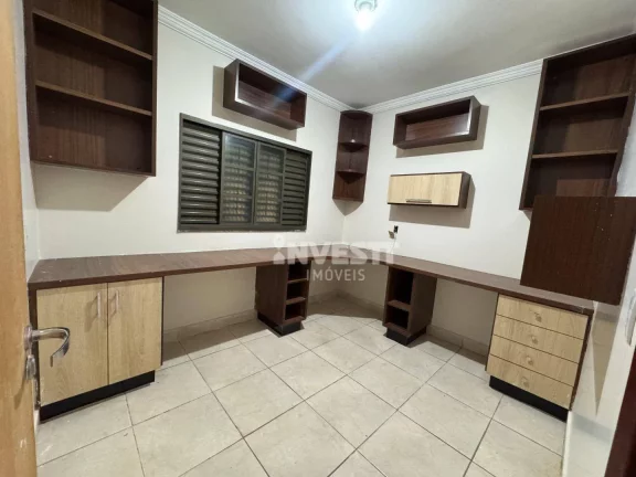Imagem Casa com 3 dormitórios para alugar - Jardim Helvécia - Aparecida de Goiânia/GO