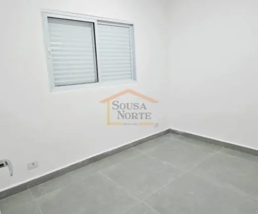 Imagem Sobrado com aproximadamente 150 m² de construção em terreno de 176 m² (8 x 22 m). Possui 3 dormi...