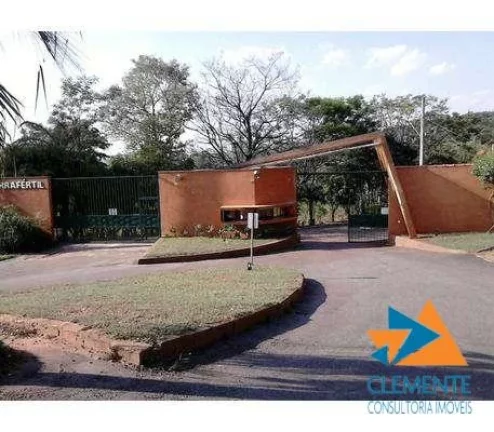 CASA E SITIO EM CONDOMINIO FECHADO TERRA FÉRTIL- MATEUS LEME MG