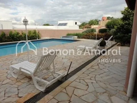 Imagem Lindo sobrado com fino acabamento. Piso superior: 3 suítes, (1 com closet e hidro), piso assoalho d...