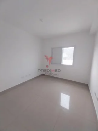 Imagem ...lt;br...gt;Apartamento a venda com 2 quartos sendo 1 su...iacute;te com blindex, sala, cozinha, b...