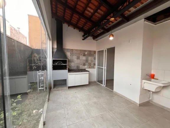 Imagem Casa em Condomínio para Venda em Cuiabá / MT no bairro Jardim Imperial