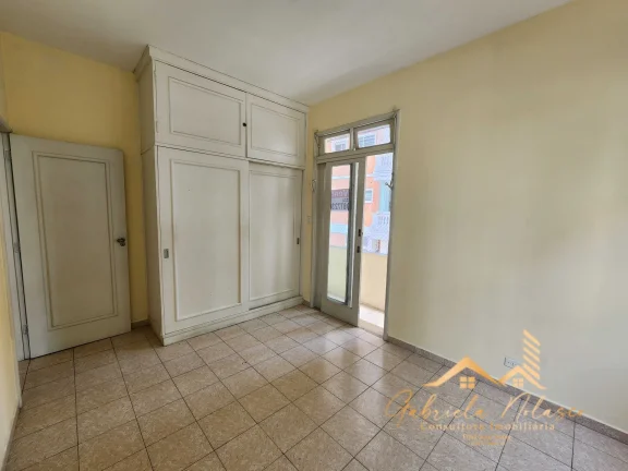 Imagem Apartamento com 3 dormitórios no miolo do Gonzaga