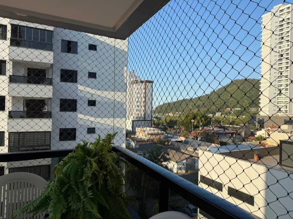 Imagem Apartamento com 3 dormitórios sendo 1 suíte e 1 vaga de garagem no bairro Fazenda em Itajaí
