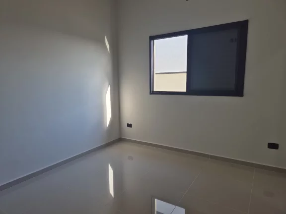 Imagem Casa térrea à venda com 4 quartos, sendo 2 suítes, no condomínio Alto da Floresta, Bom Jesus dos Perdões - SP