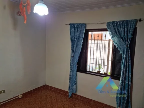 Imagem Sobrado com ótima localização 2 dormitórios