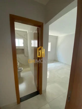 Imagem Casa com 3 quartos no Vila Oliveira, em terreno com 198m² com 123m² de área construída possui:- ...