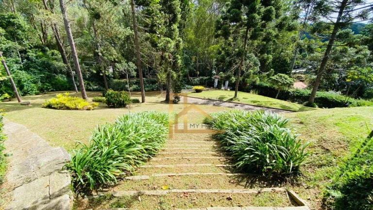 Imagem Sítio com 5 dormitórios sendo 4 suítes à venda. Quebra Frascos - Teresópolis/RJ