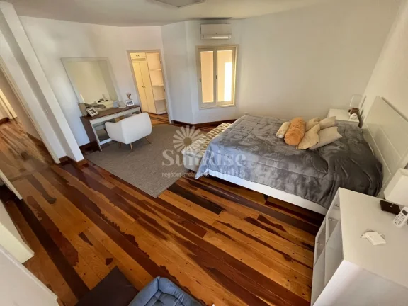 Imagem Casa à venda com 4 quartos e 4 vagas 358 m² no Alphaville 5 Santana de Parnaíba-SP