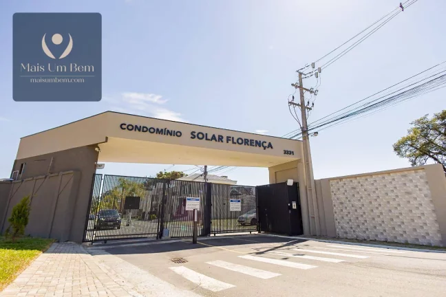 Imagem Sobrado com 3 dormitórios à venda, 198 m² por R$ 998.000,00 - Umbará - Curitiba/PR