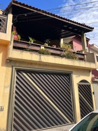 Imagem Sobrado com 3 dormitórios, 332 m² - venda por R$ 750.000,00 ou aluguel por R$ 3.880,00/mês - Parque Marajoara - Santo André/SP