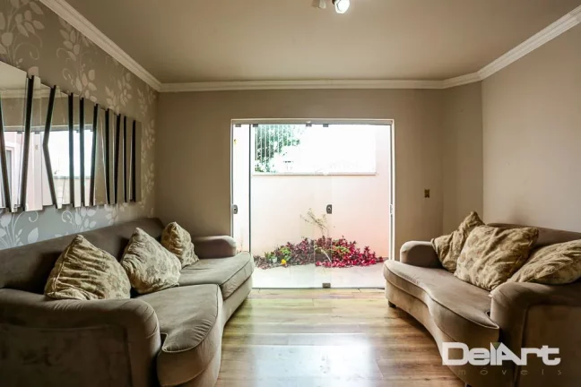 Imagem Residência térrea - Estilo Clássico - (400m2 de construção aproximadamente) - com piscina - 750m2 de terreno - Bairro Bom Jesus