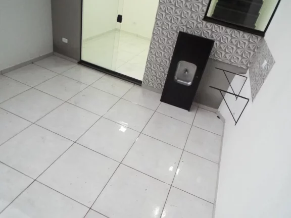 Imagem SOBRADO A VENDA COM OPORTUNIDADE DE TROCA POR IMÓVEL DE MENOR VALOR NO JARDIM DAS MARAVILHAS - SANTO ANDRÉ