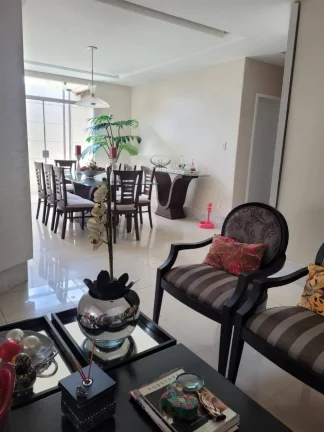 Imagem Casa à venda no bairro Coroa do Meio - Espaçosa e com área de lazer