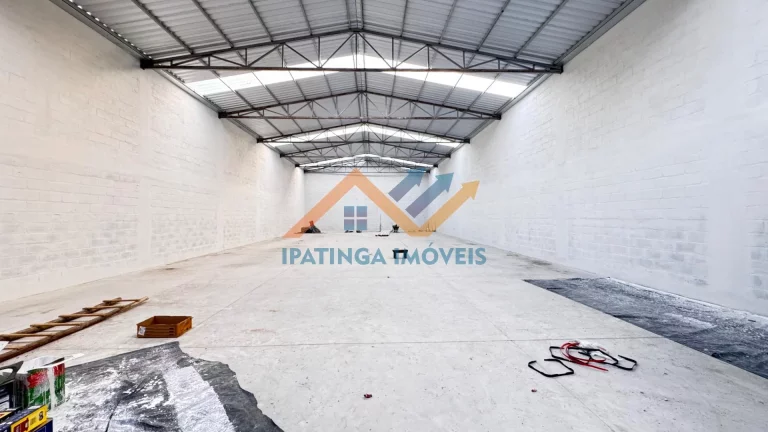 Imagem Galpão com aproximadamente 400m² á venda no bairro Bom Jardim - Ipatinga