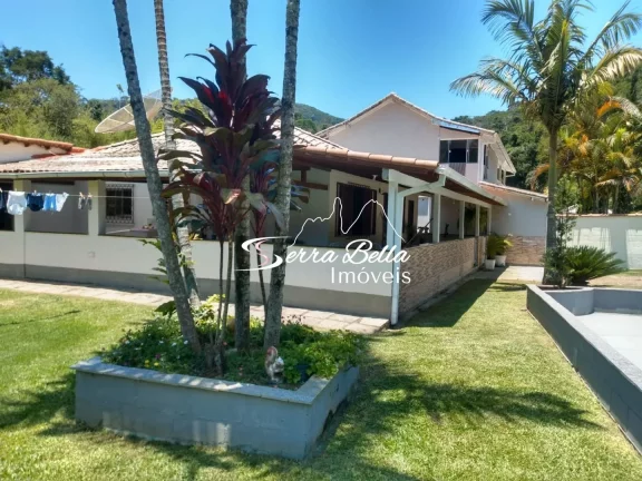 Imagem Casa com 4 dormitórios à venda, 200 m² por R$ 980.000,00 - Prata - Teresópolis/RJ
