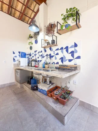 Imagem Esta charmosa casa, totalmente planejada e recém reformada, oferece conforto e praticidade para tod...