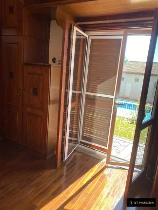Imagem Alugo Casa - Ótima Localização para Clínica, Comércio ou Moradia em Atibaia