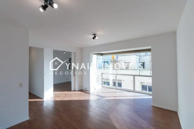 Imagem Aluguel de Apartamento de Luxo na Vila Olímpia, São Paulo - 2 Quartos, 1 Suíte, 3 Banheiros, 110m² e Vaga de Garagem!