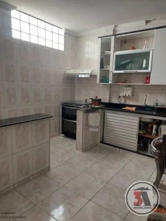 Imagem Sobrado 340m2 na Av. Rio Madeira