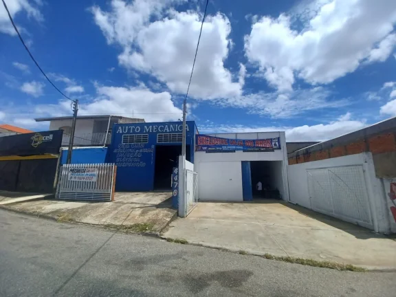 Imagem Galpão Comercial com 200 m2 na Avenida Doutor Américo Figueiredo!