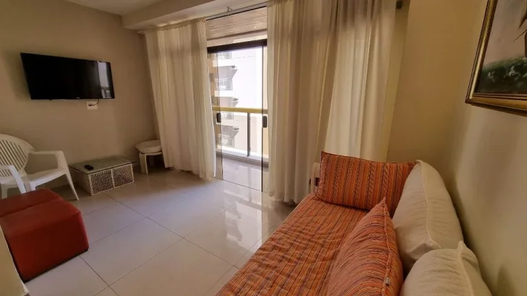 Imagem Flat com 1 dormitório à venda, 65 m² - Pitangueiras - Guarujá/SP