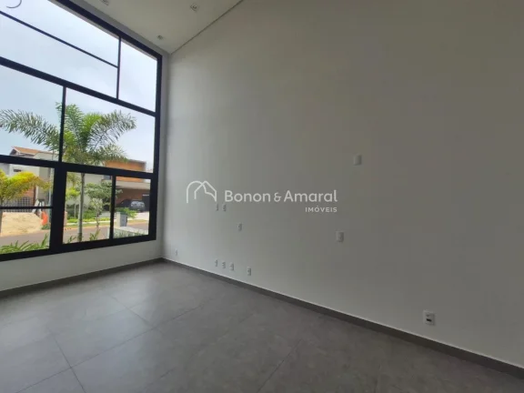 Imagem Essa encantadora casa térrea está localizada no condomínio Royal Garden em Paulínia-SP . 

Com a...