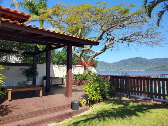 Imagem Belissima casa as Margens da lagoa da conceisão .