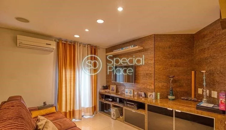 Imagem Amplo apartamento à venda com 3 quartos, sendo 3 suítes, e 4 banheiros no total. Este apartamento ...