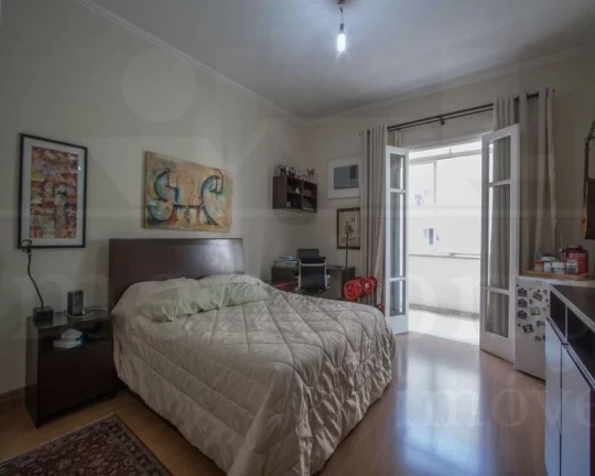 Imagem Higienópolis apartamento à venda em Prédio Vintage com 4 suítes e 2 vagas, 530m²