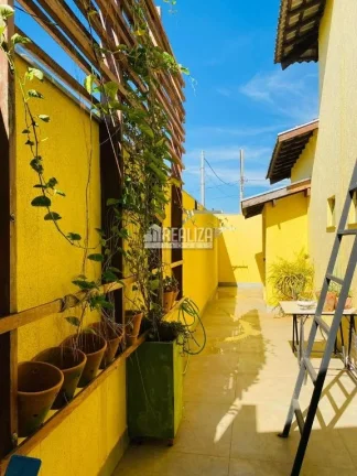 Imagem Casa a venda de 3 Suítes em Condomínio Residencial Mário de Almeida Franco