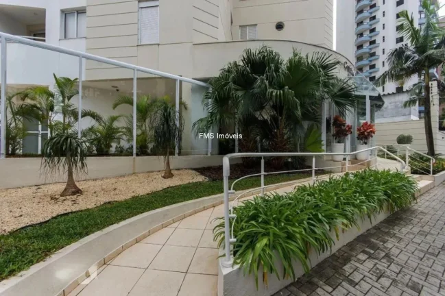 Imagem Apartamento à venda na Vila Nova Conceição em SP: 2 quartos, 1 suíte, 1 sala, 2 vagas de garagem!