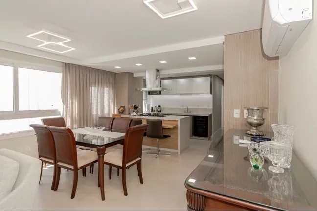 Apartamento com 3 Quartos à Venda, 93 m² em Petrópolis - Porto Alegre
