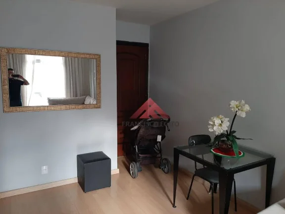 Imagem Apartamento no Fonseca na João Brasil,próximo a Alameda São Boa Ventura,com varanda,sala ,dois quartos,dependencia foi revertida para escritório