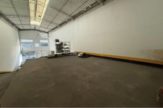 Imagem Galpão versátil com 454 m² na Lapa – Excelente Localização